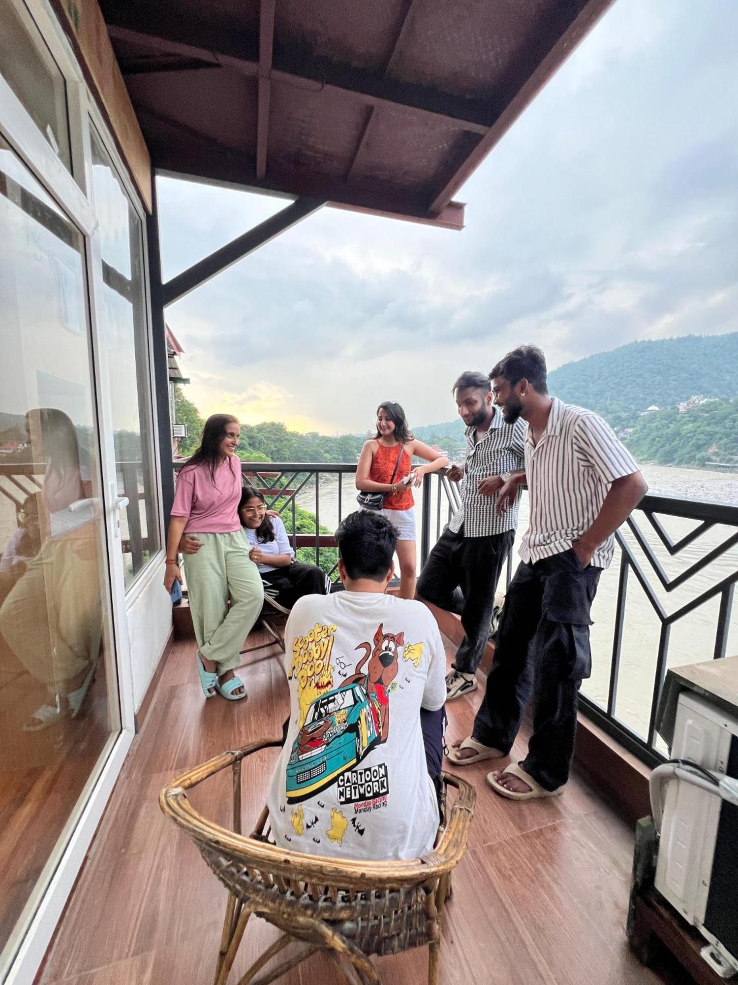 Hostel Joey'S By The Ganges Rishīkesh Exterior foto